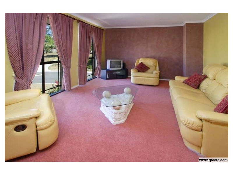 2 Lychee Place, Belmont QLD 4153