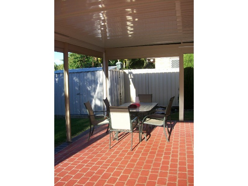 2 Lychee Place, Belmont QLD 4153