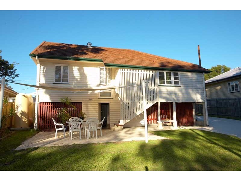 8 Lunga Street, Carina QLD 4152