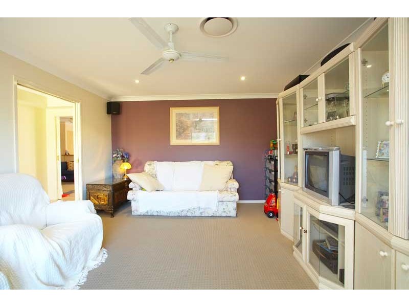 49 Cloverbrook Pl, Carina QLD 4152