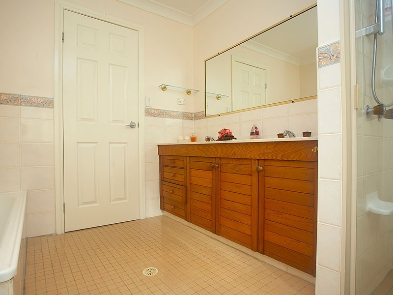 38 Grosmont Street, Carindale QLD 4152