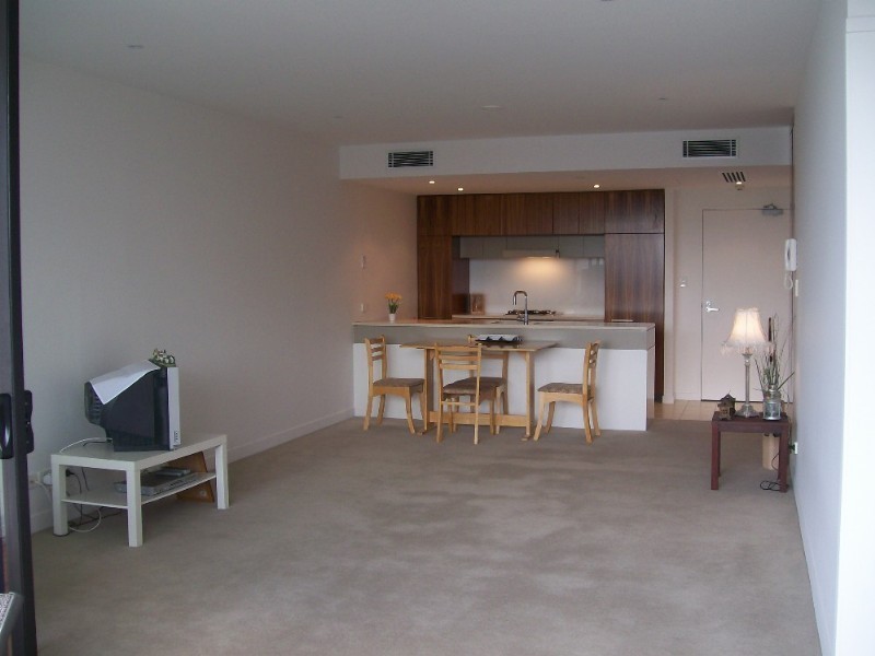 323/10 Pidgeon Close, West End QLD 4101