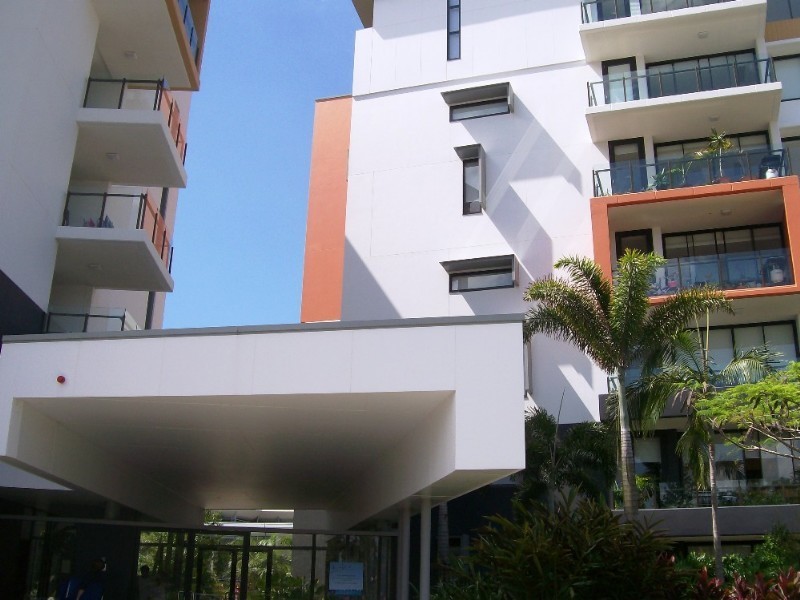 323/10 Pidgeon Close, West End QLD 4101