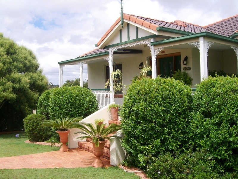 46 Golden Oak Crescent, Carindale QLD 4152