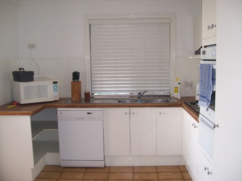 111 Scrub Road, Carindale QLD 4152