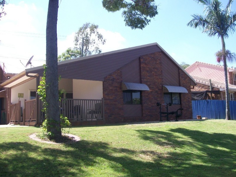 111 Scrub Road, Carindale QLD 4152