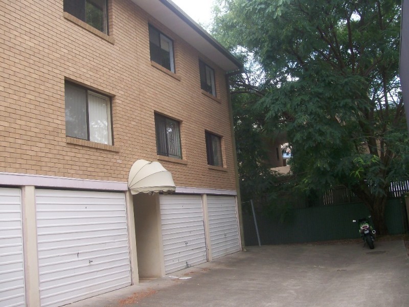 4/19 Temple Street, Coorparoo QLD 4151