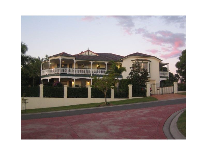 46 Golden Oak Crescent, Carindale QLD 4152