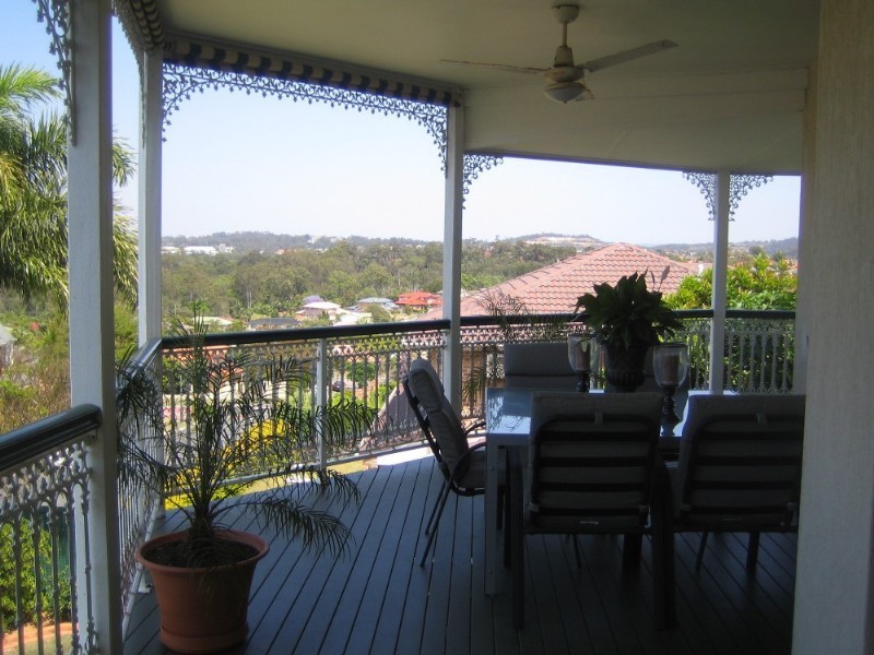 46 Golden Oak Crescent, Carindale QLD 4152