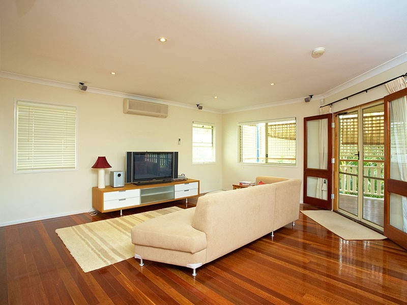 82 Orana Street, Carina QLD 4152