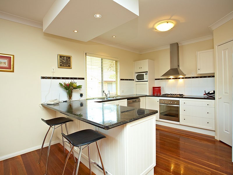 82 Orana Street, Carina QLD 4152