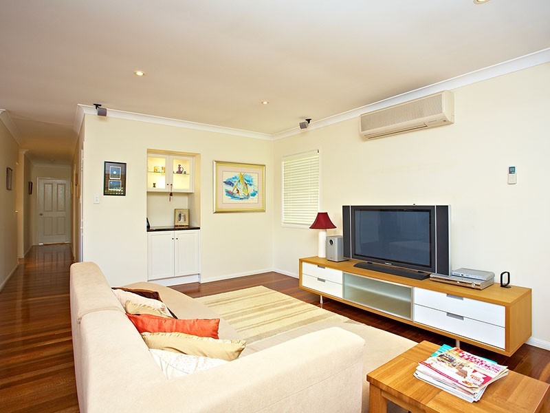 82 Orana Street, Carina QLD 4152