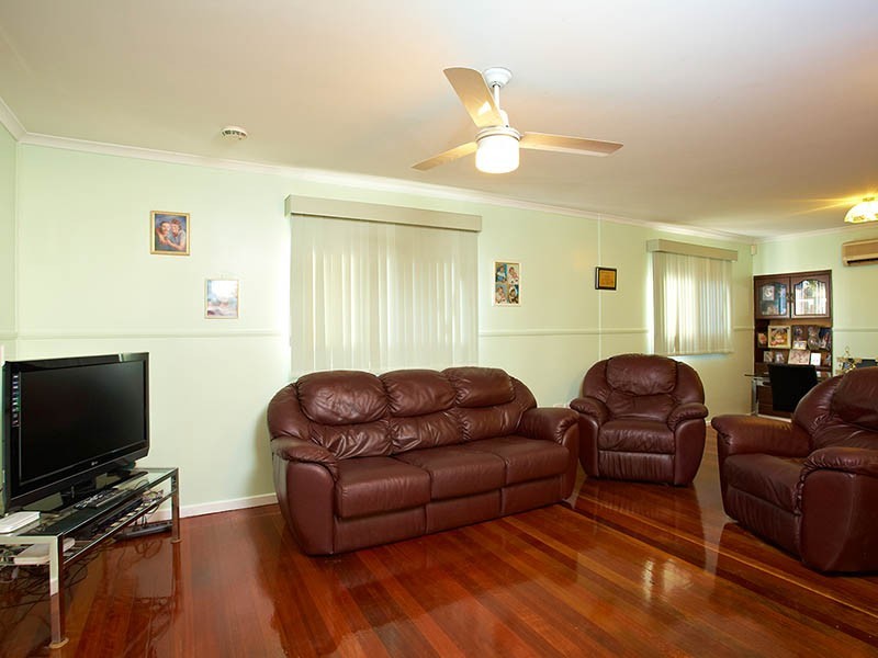 76 Fursden Road, Carina QLD 4152