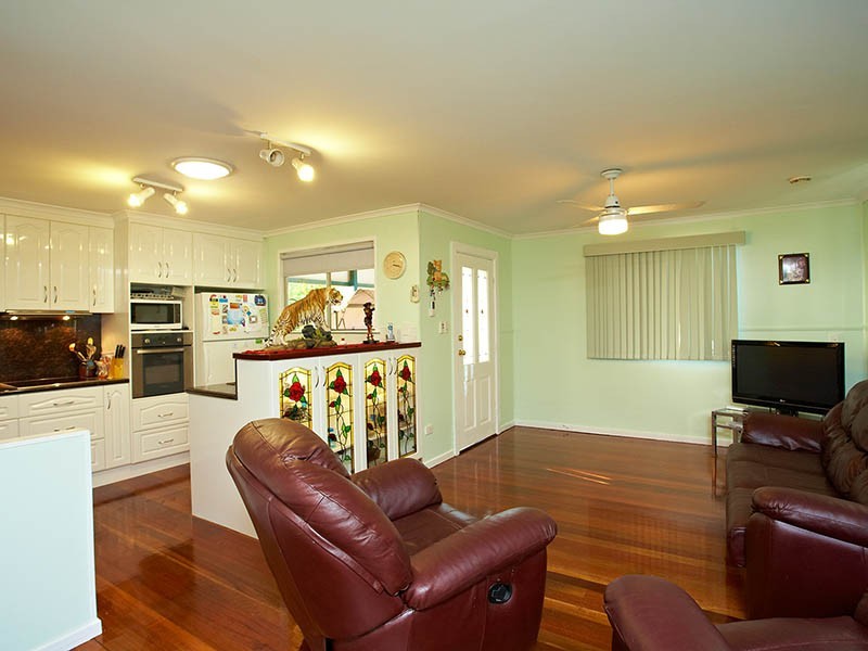 76 Fursden Road, Carina QLD 4152