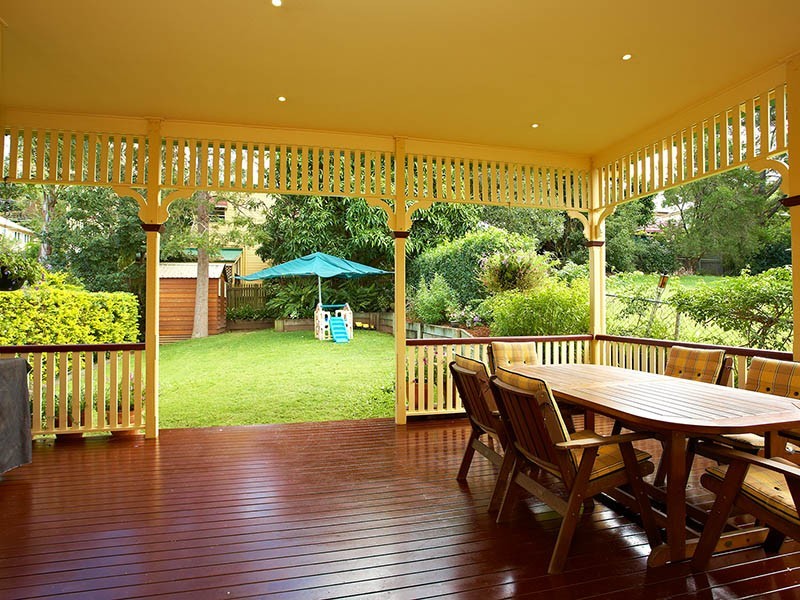 38 Moreton Street, Norman Park QLD 4170