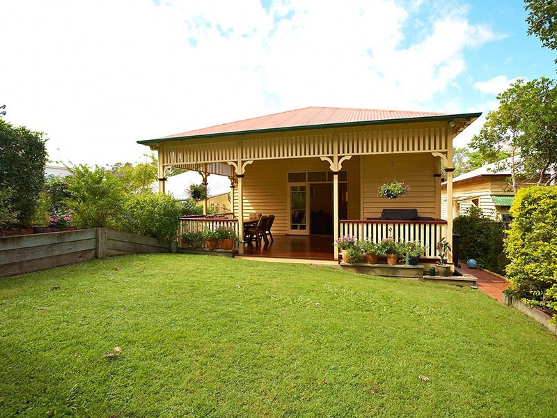 38 Moreton Street, Norman Park QLD 4170