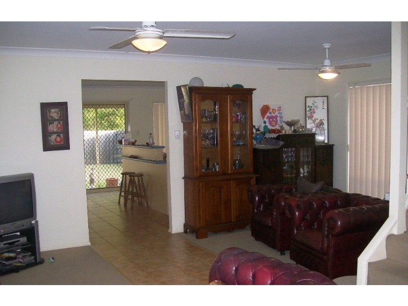 6 Araluen Street, Carindale QLD 4152