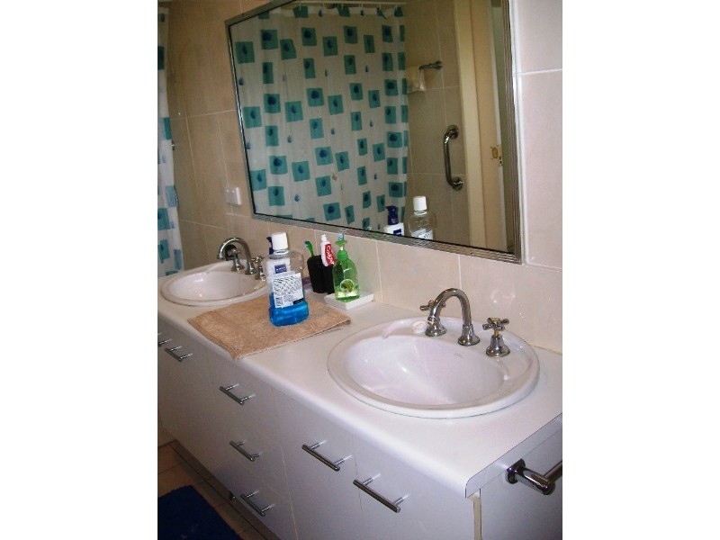 17 Lombard Street, Carina QLD 4152