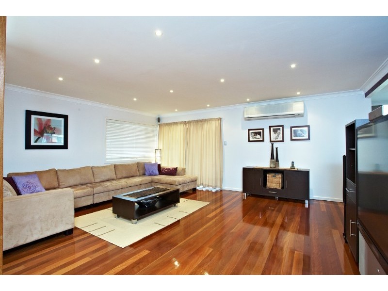 2 Irandi Street, Mansfield QLD 4122