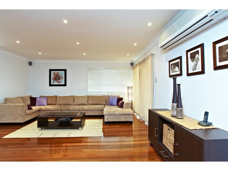 2 Irandi Street, Mansfield QLD 4122