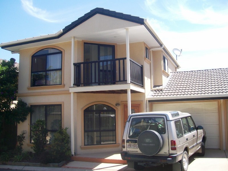 18/12 Greendale Way, Carindale QLD 4152