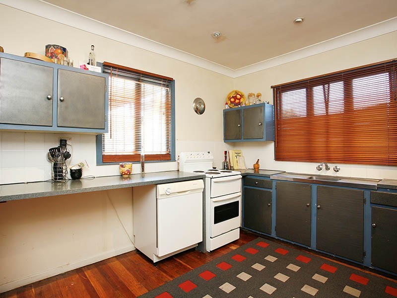 73 Hendren Street, Carina QLD 4152