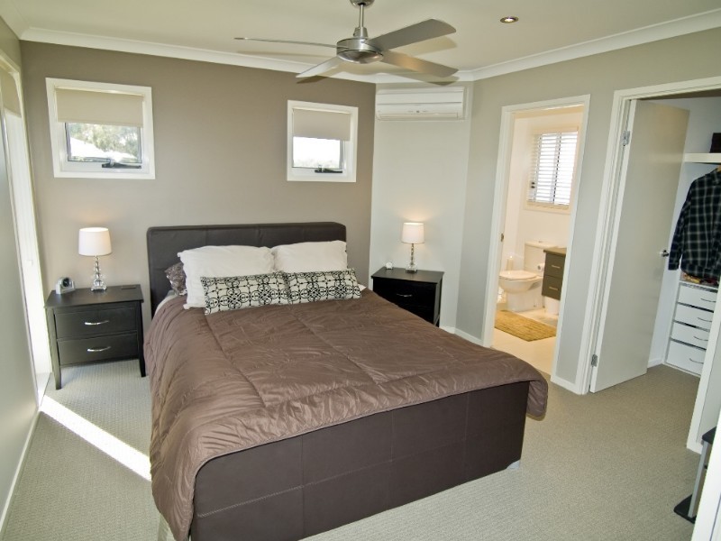 111 Salonica Road, Carina Heights QLD 4152