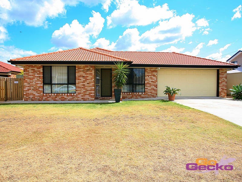8 Holland Place, Carindale QLD 4152