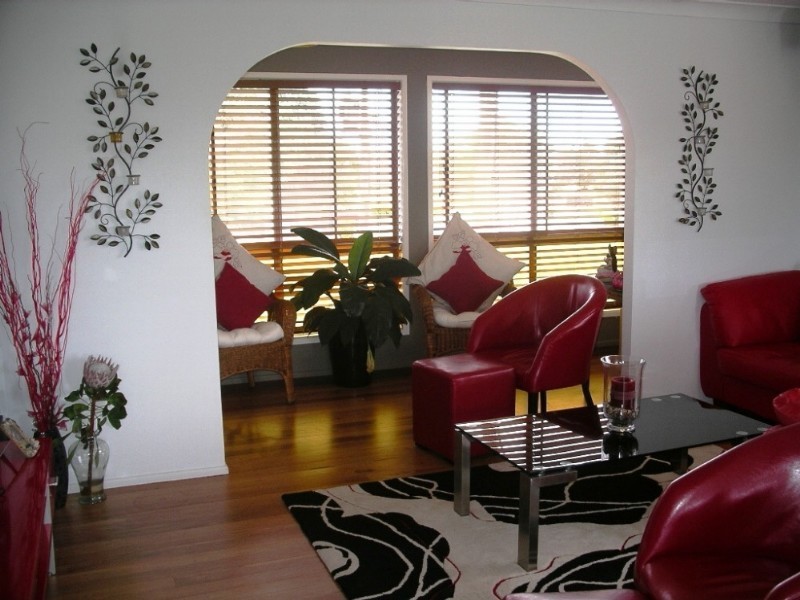 73 Meadowlands Road, Carindale QLD 4152