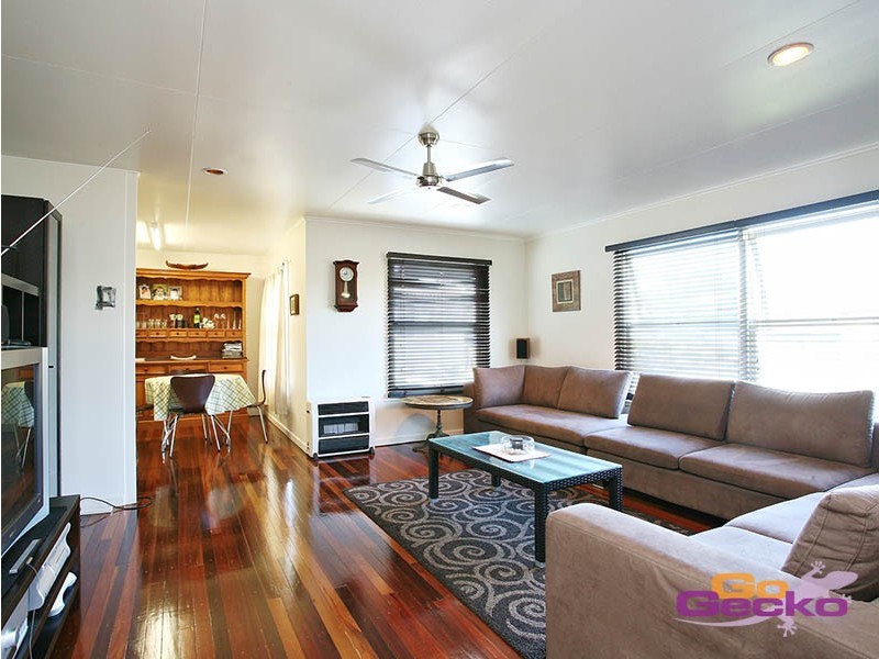 16 Tegula Street, Mansfield QLD 4122