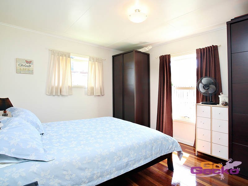 16 Tegula Street, Mansfield QLD 4122