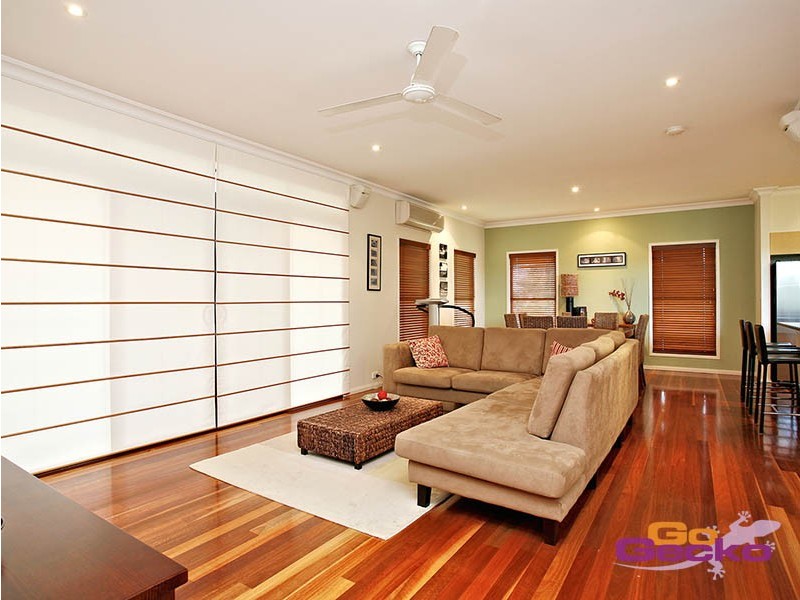 9 Spanish Court, Carindale QLD 4152