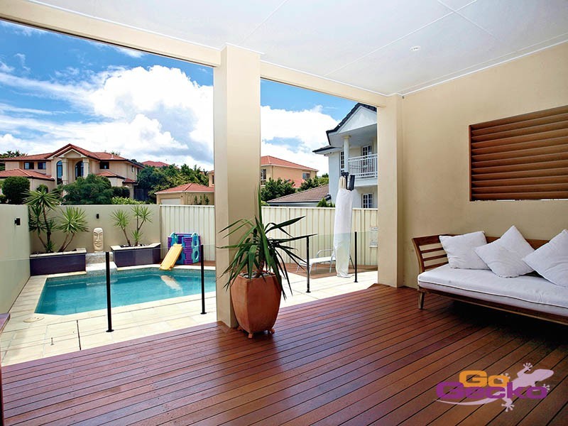 9 Spanish Court, Carindale QLD 4152