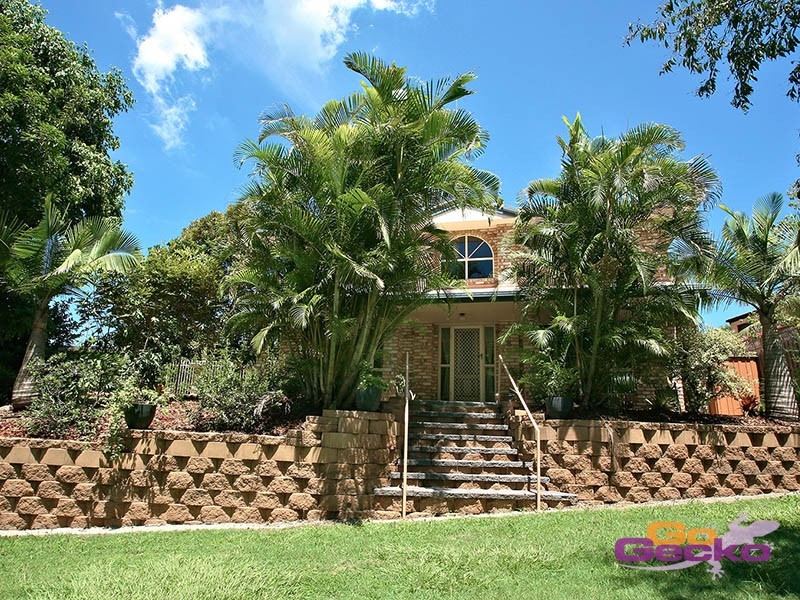 8 Ridgeview Street, Carindale QLD 4152