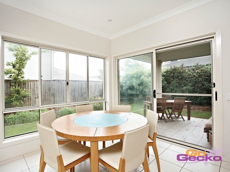 30 Hillcroft Place, Belmont QLD 4153