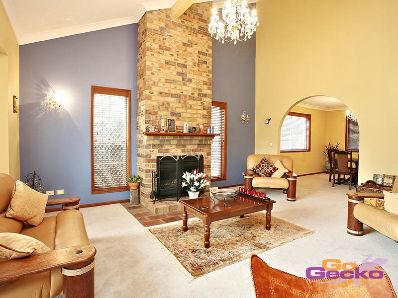 138 Kilmorey Street, Carindale QLD 4152