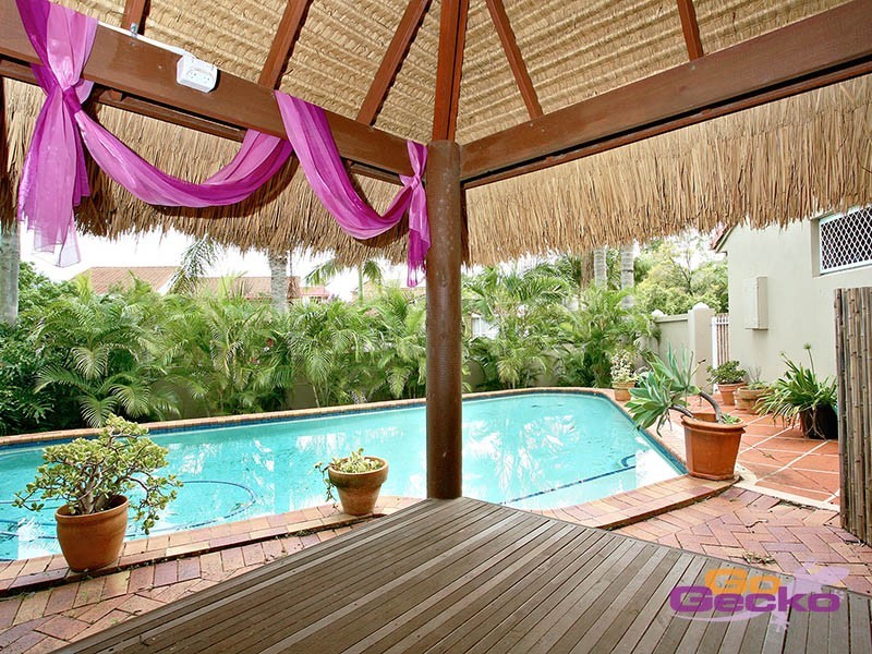 138 Kilmorey Street, Carindale QLD 4152