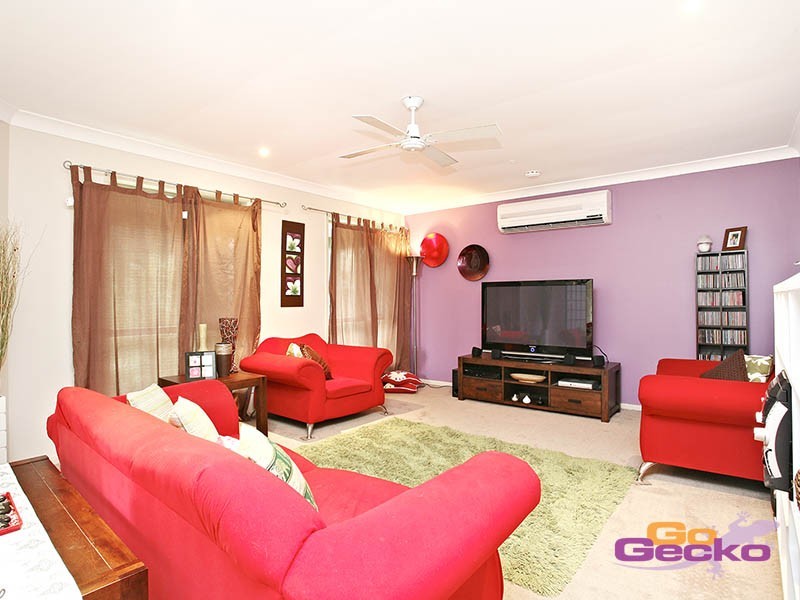 11 St Helena Place, Tingalpa QLD 4173