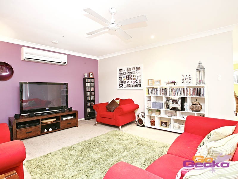 11 St Helena Place, Tingalpa QLD 4173