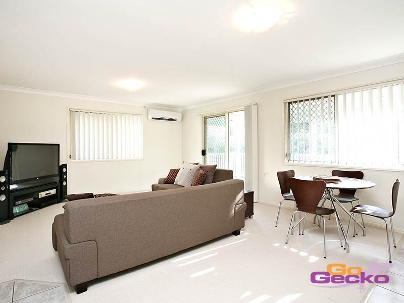 2/89 Cambridge Street, Carina Heights QLD 4152