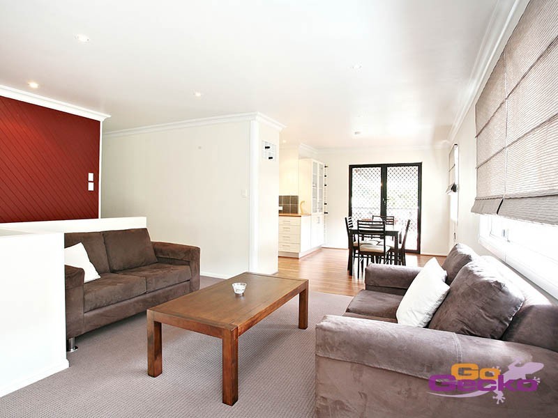 33 Meadowview Street, Tingalpa QLD 4173