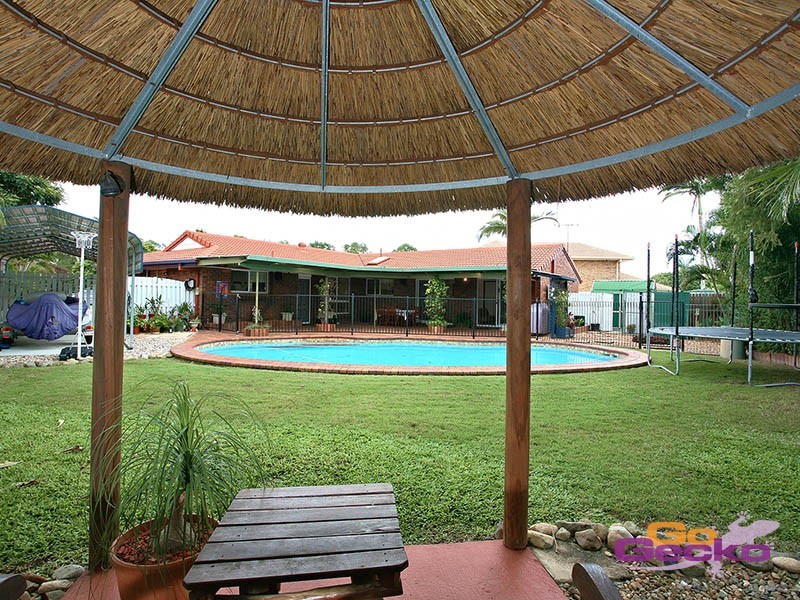 6 Nyleeta Court, Carindale QLD 4152