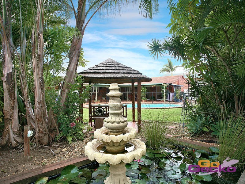 6 Nyleeta Court, Carindale QLD 4152