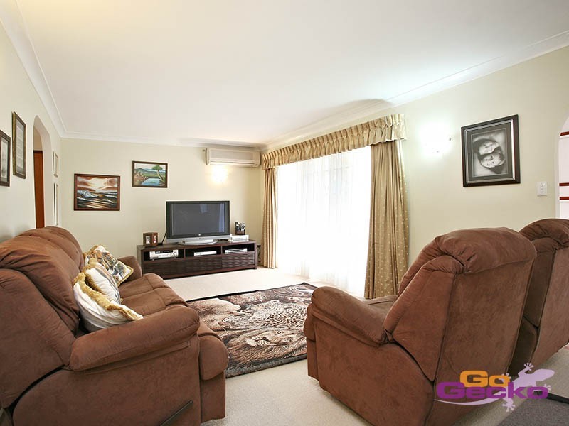 6 Nyleeta Court, Carindale QLD 4152