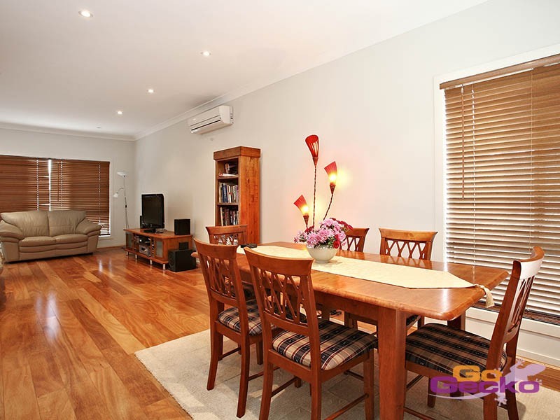 31 Hillcroft Place, Belmont QLD 4153