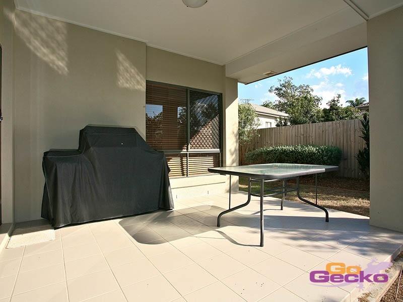 31 Hillcroft Place, Belmont QLD 4153