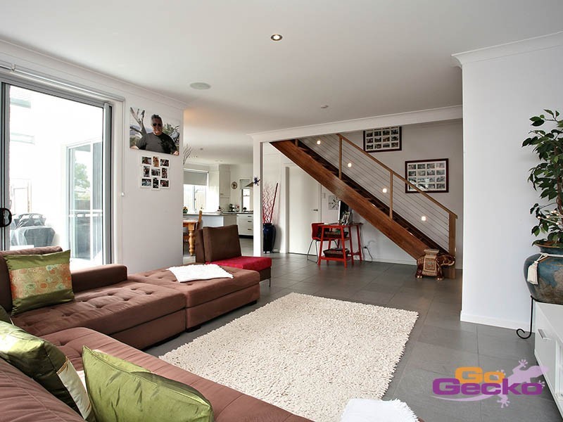 2/83 Cambridge Street, Carina Heights QLD 4152