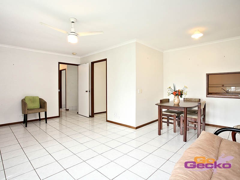 41 Meadowlands Road, Carindale QLD 4152