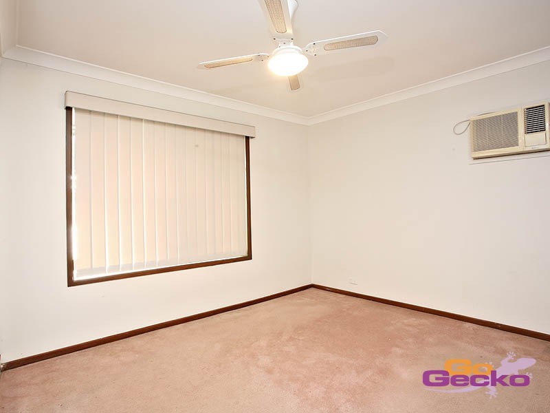 41 Meadowlands Road, Carindale QLD 4152