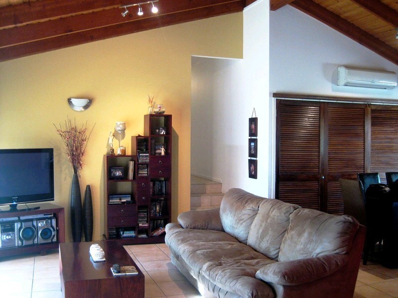 2 Hythe Street, Mansfield QLD 4122